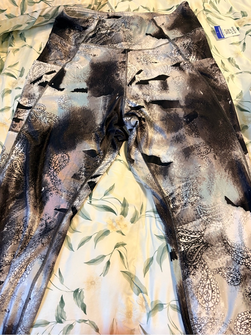 Nine West Active Neutral Tone Printed Leggings